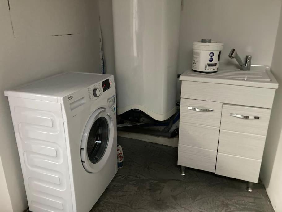 Appartamento Tre Archi Con Corte Privata Venice Luaran gambar