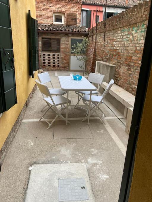 Appartamento Tre Archi Con Corte Privata Venice Luaran gambar