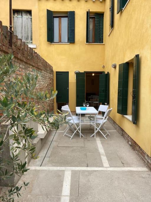 Appartamento Tre Archi Con Corte Privata Venice Luaran gambar